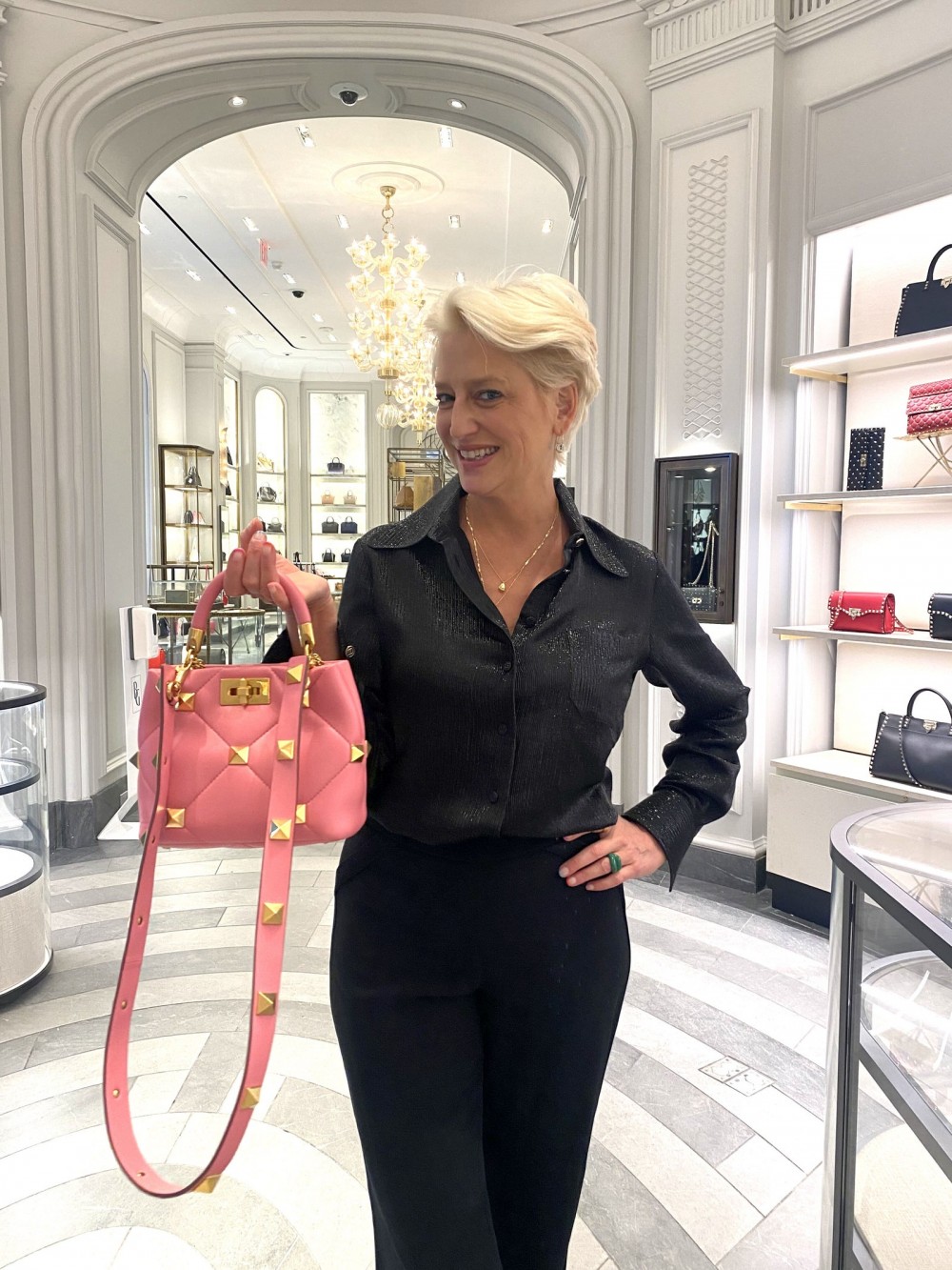 Dorinda Medley makes an entranceat Bergdorf Goodman