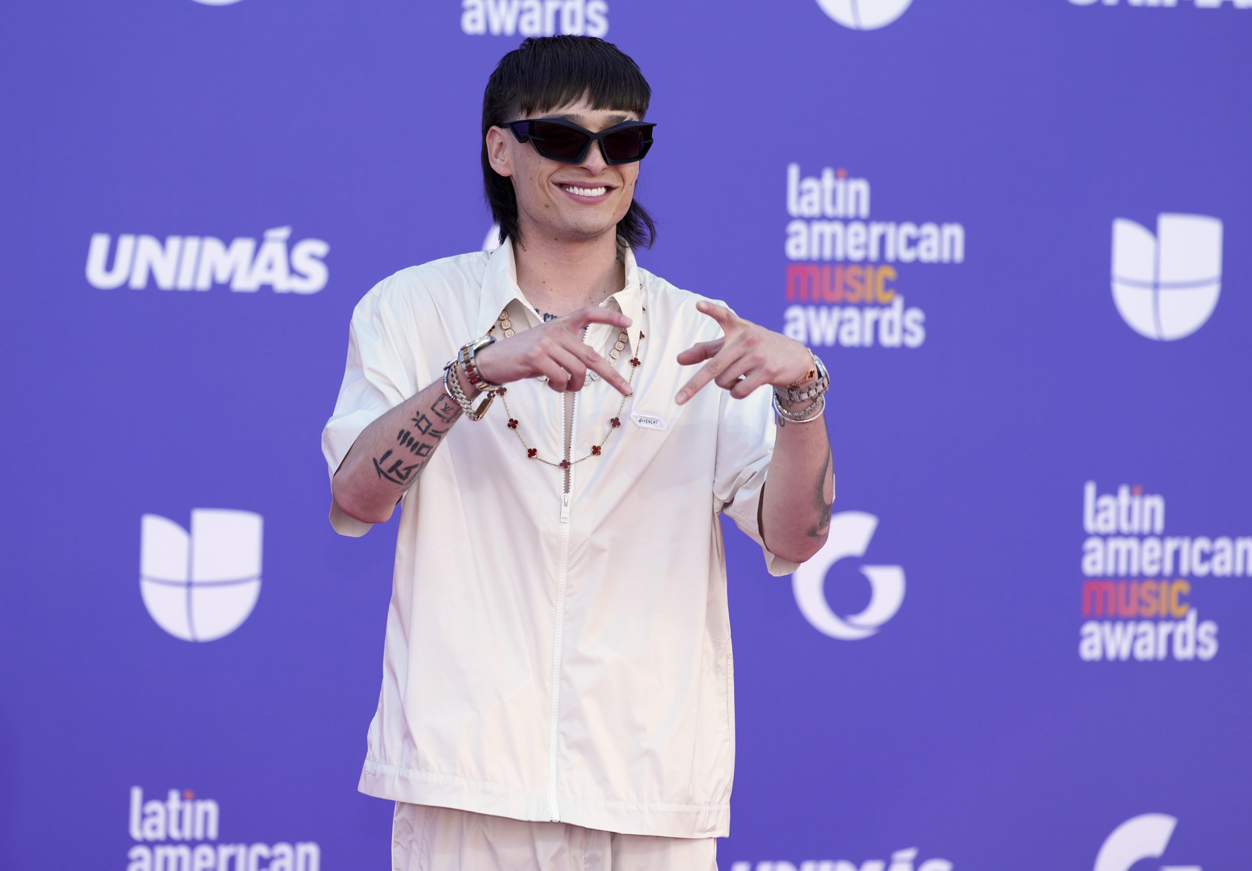 Image of Peso Pluma a Mexican rapper, musician and singer.