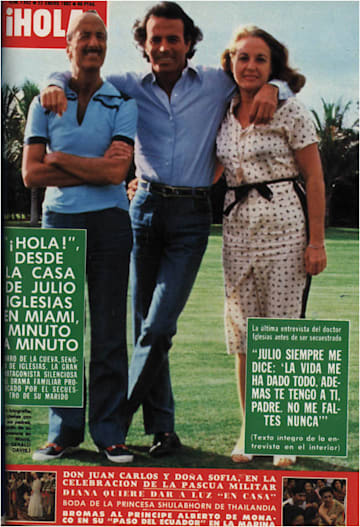 Julio Iglesias con sus padres, a los que estaba muy unido