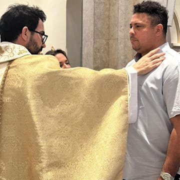 Las imágenes del bautizo de Ronaldo Nazario a los 46 años