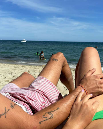 Camilel Gottieb y su novio de vacaciones