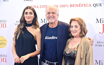 Olivia Molina, Paco Arango y Carmen Maura