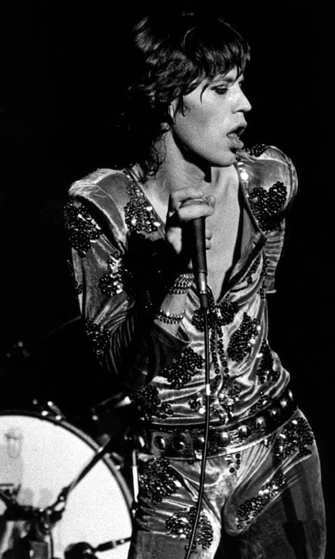 Mick Jagger cantando