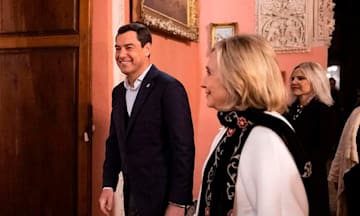 Hillary Clinton y Juan Manuel Moreno 