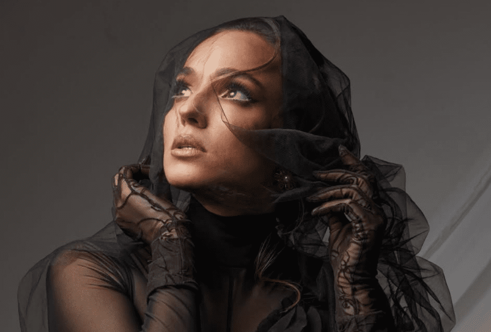 Kris Kolls, featured image