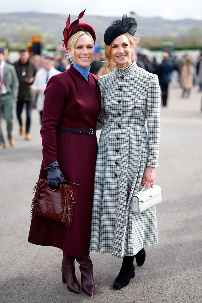 Zara Tindall y Harriet Sperling en Cheltenham, 2026.