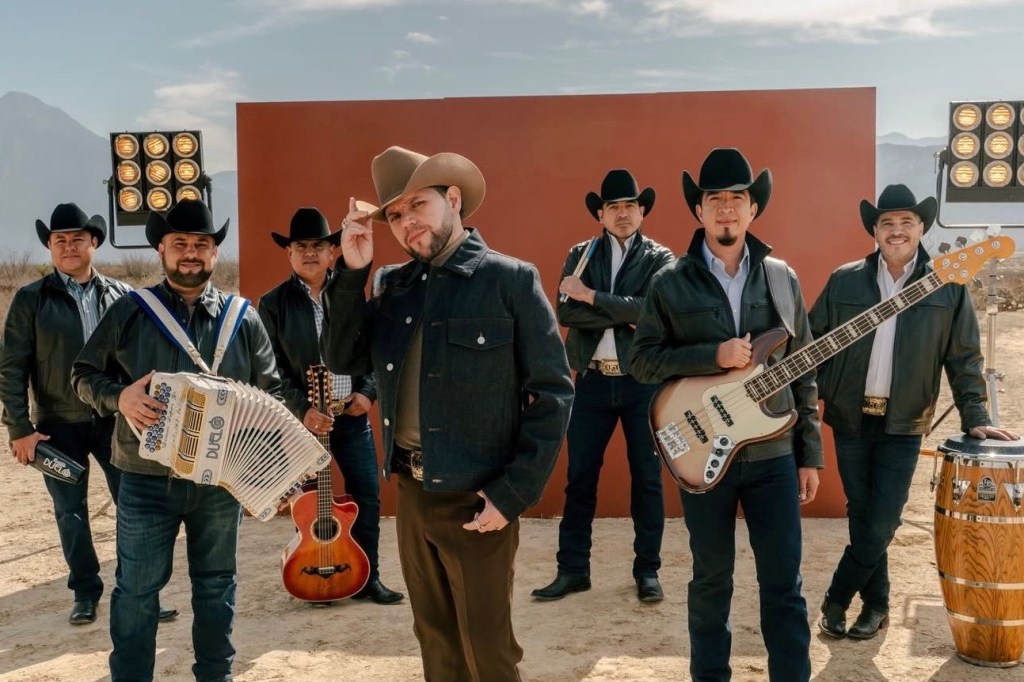 Duelo Kicks Off 'Gravedad' Tour: A New Chapter for Norteño Music