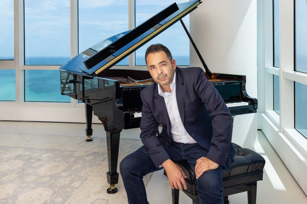 From the CEO's Desk to the Concert Stage: Jorge Mejía's Artistic Journey