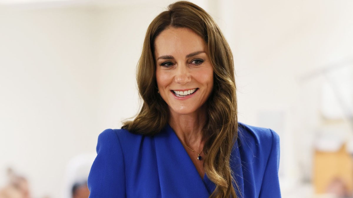 Kate Middleton's Elegant Return to Manchester in Support of Cancer Care