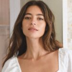 Rocío Crusset's Bridal Style: A White Linen Look in Italy