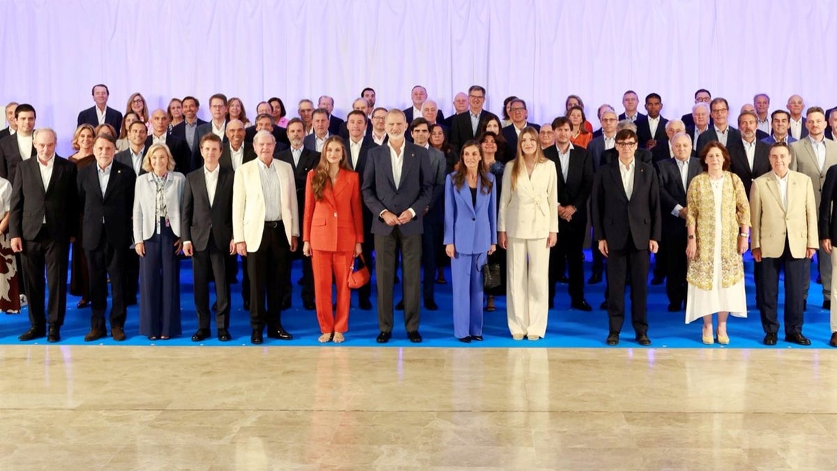 The Royal Protocol Anecdote: Letizia, Leonor, and Sofía's Unexpected Style Choice