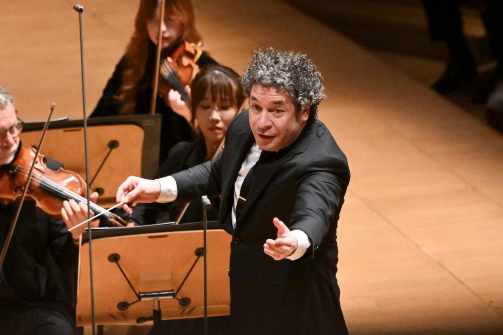 Gustavo Dudamel Announces Benefit Concert for Venezuela Earthquake Relief