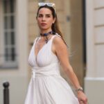 Un único vestido blanco de Zara y tres looks que te salvarán el verano