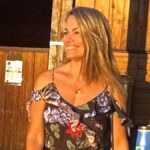 Carla Goyanes: The Perfect Summer Look for Escaping the City