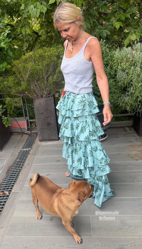 Eugenia Martínez de Irujo with a ruffled skirt from a Spanish brand, 2026.
