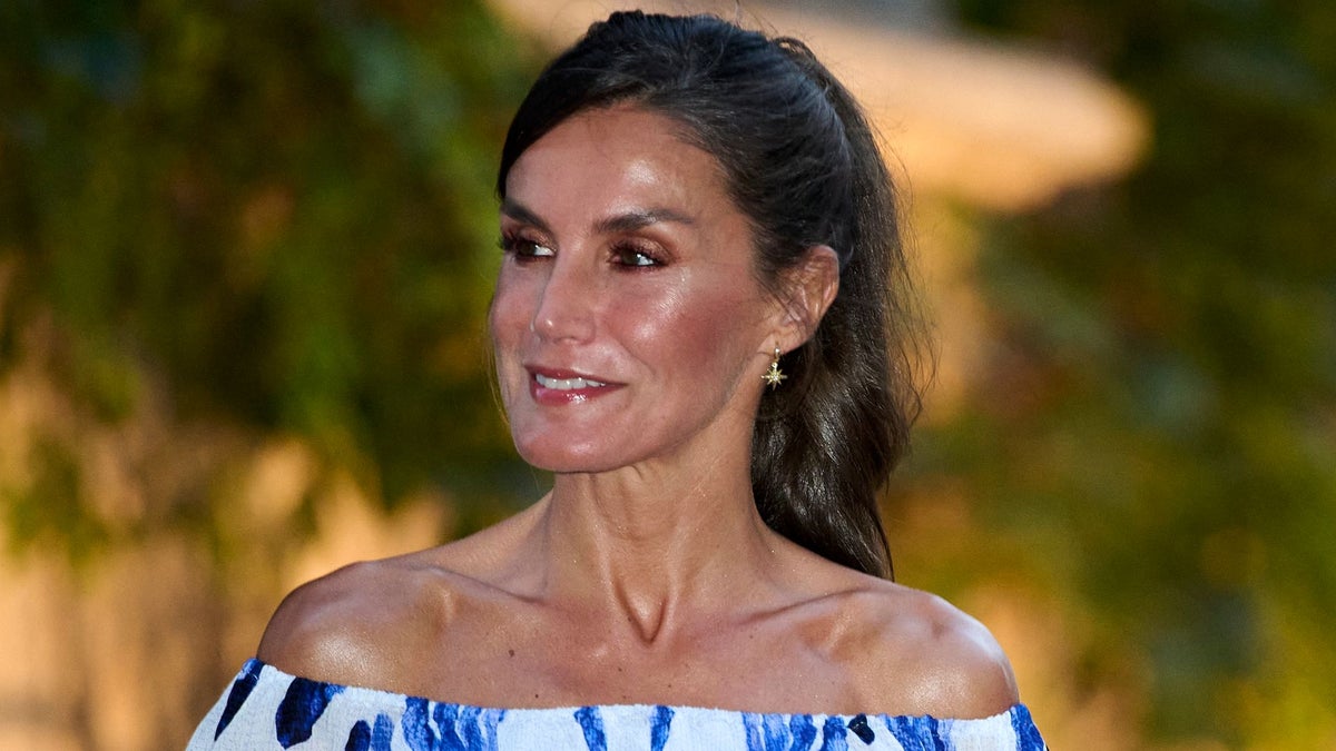 The Timeless Summer Dresses of Queen Letizia