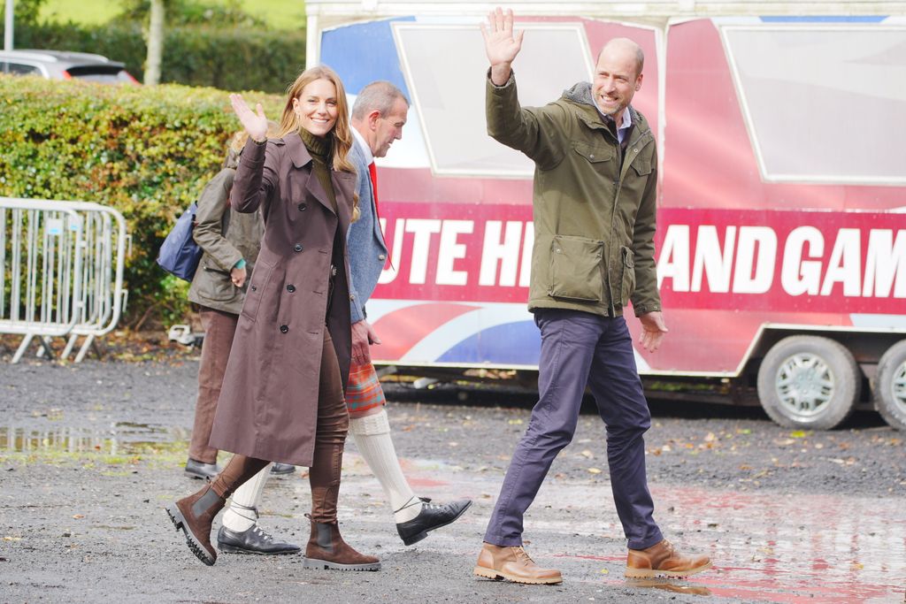 Kate Middleton con un look de campo lluvioso para otoño