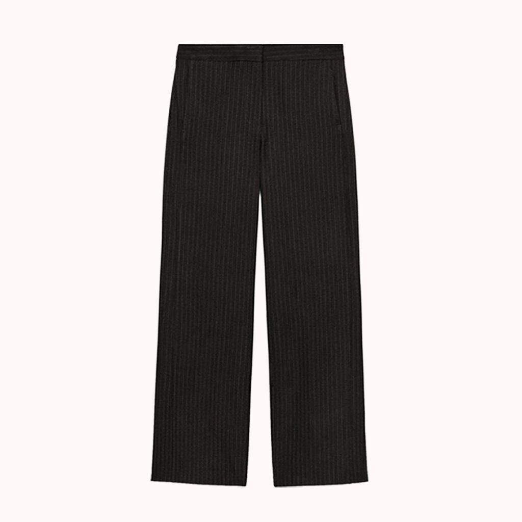 Looks ideales con un pantalón de traje (de Zara) para todos tus planes de entretiempo