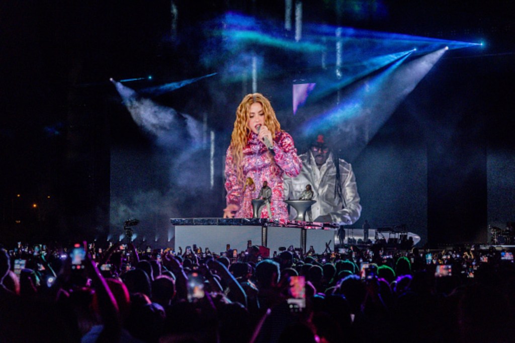 Shakira Returns to Spain: A Triumphant Opening Night in Madrid