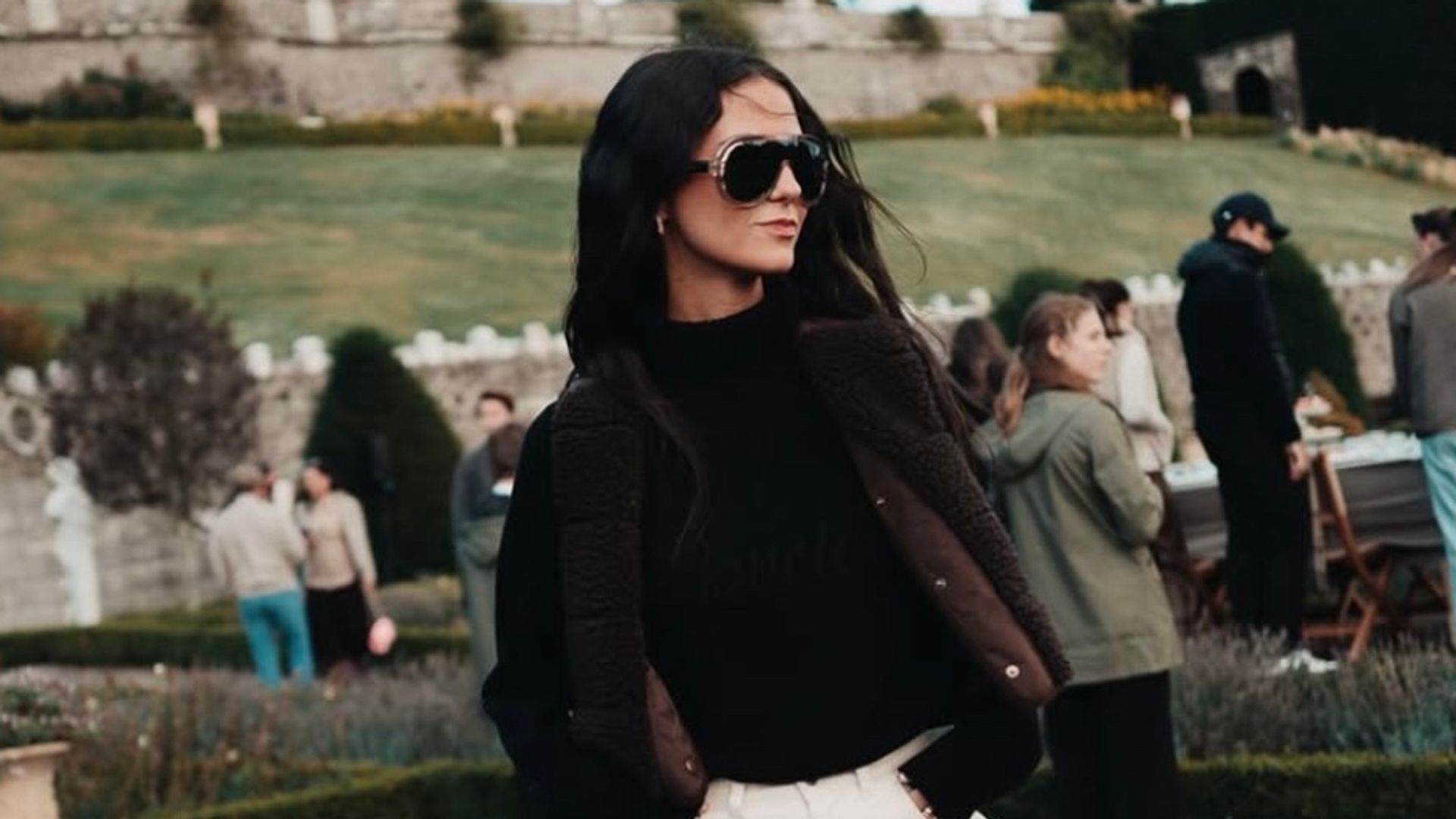 Victoria Federica in Scotland with the perfect autumn look, 2026.