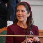 Mary de Dinamarca: Elegancia en Burdeos para el Parlamento
