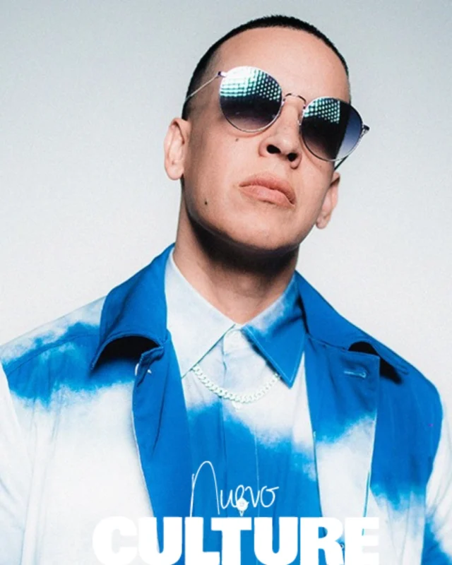 #DaddyYankee is bringing the heat this summer with his new track “Sonríele." The release marks his first release under HYBE Latin America. “Sonríele" is a true summer anthem spreading nothing but positive vibes and resilience.  Filmed in his hometown of Bushwick, New York, the music video takes us back to Yankee's roots. 🔥

#Sonríele #DaddyYankee #Merengue #LatinMusic